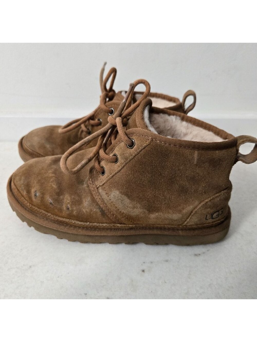 UGG Women's Size 6 Neumel Suede Chestnut Chukka Boots Lace-Up Wool Blend Lined